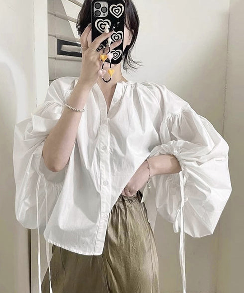 ランタンスリーブシャツブラウスレディース ぽわん袖ブラウス きれいめ ドロップショルダートップス着やせ 大人可愛い スキッパーシャツおしゃれ 韓国風春夏服ゆったり 2DAIWEI-004